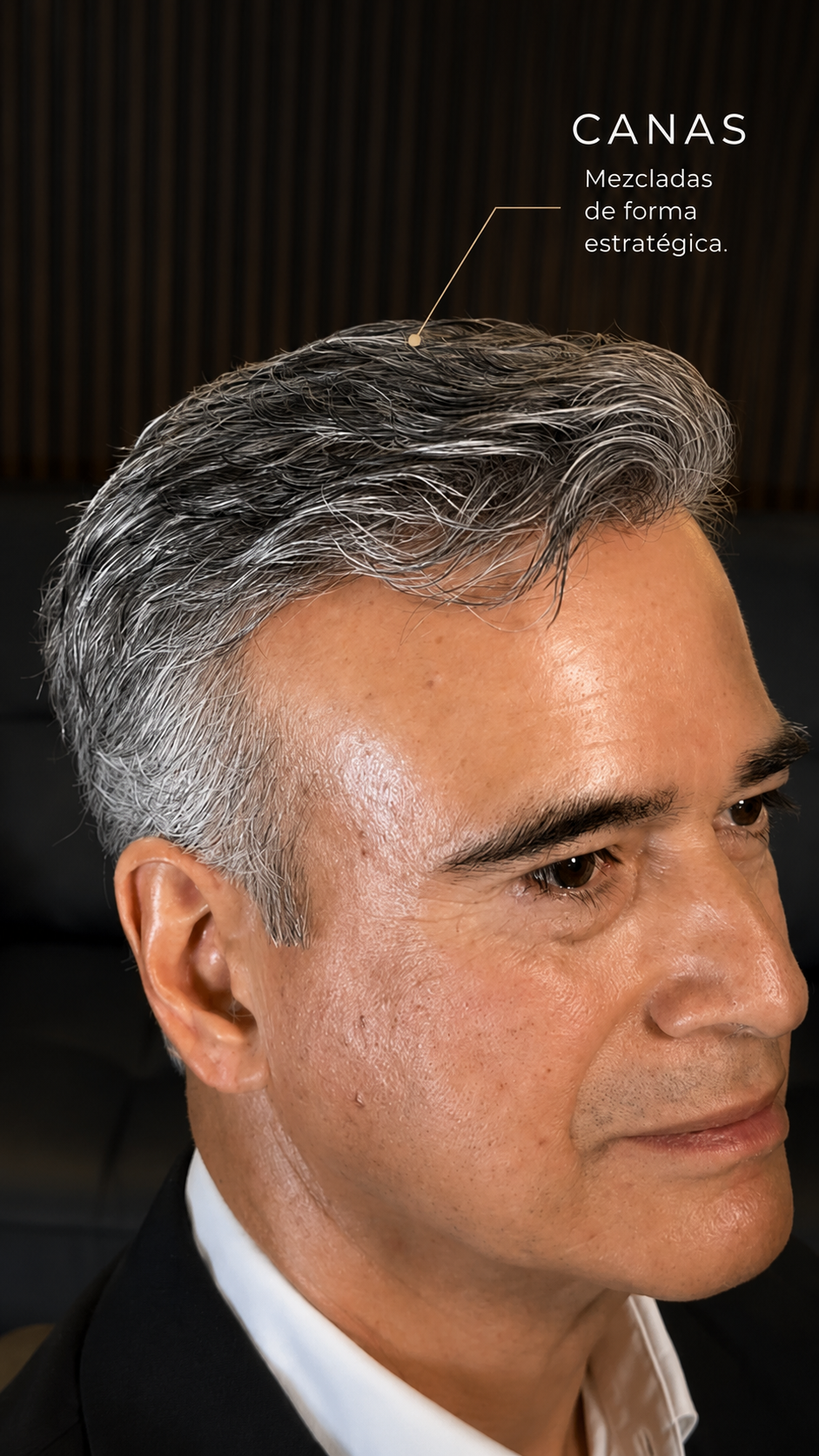 Canas mezcladas de forma estratégica en la prótesis capilar